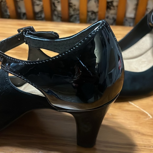 Giani Bernini Women's Black Mary Jane Shoes size 8.5 - Picture 4 of 4